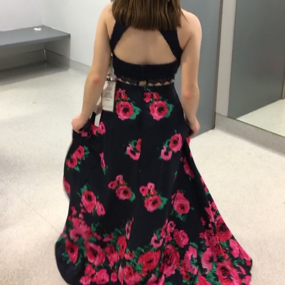 Floral Prom Dress - Picture 7 of 8